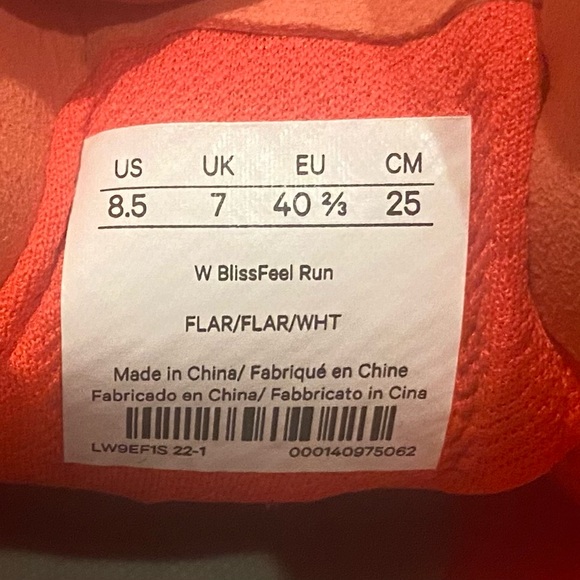 Woman's Lululemon BlissFeel Run Orange Lace-up Sneakers Size 8.5 NEW - Picture 3 of 4